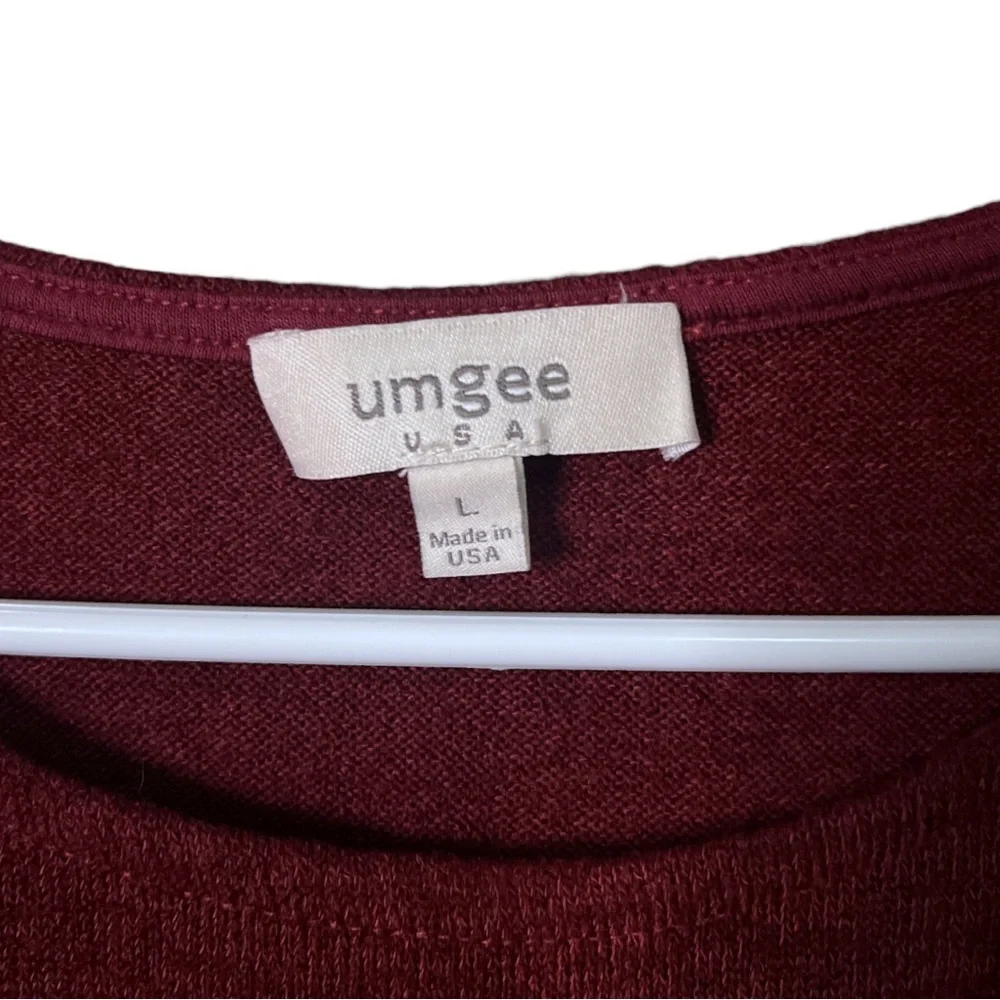 Umgee Short Sleeve Knit Crew Neck Tee - Picture 3 of 4